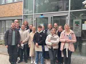 Projekttag der Landkreis-Auszubildenden und Besuch des Amtsgerichts in Bernburg